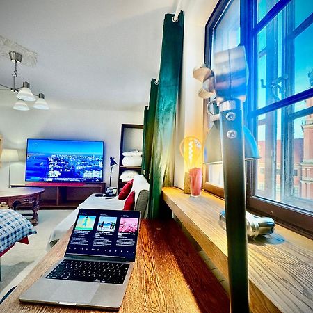 Old Town Best View Wifi 300 Mb/S Huge Screen Netflix Appletv Amazontv Warszawa Exteriör bild