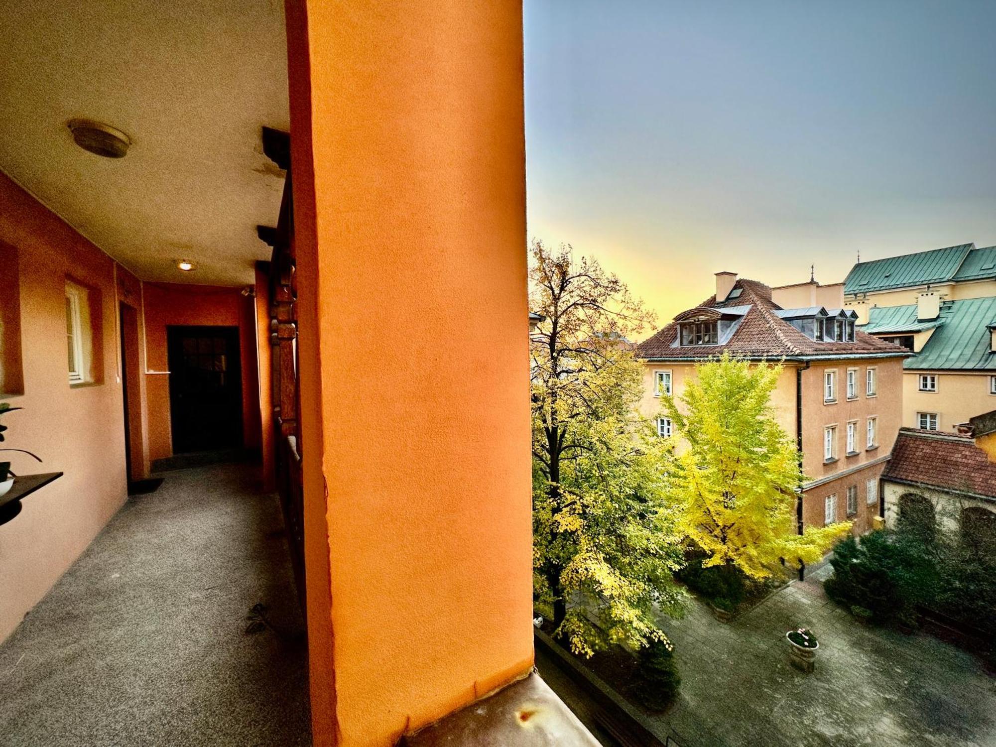 Old Town Best View Wifi 300 Mb/S Huge Screen Netflix Appletv Amazontv Warszawa Exteriör bild