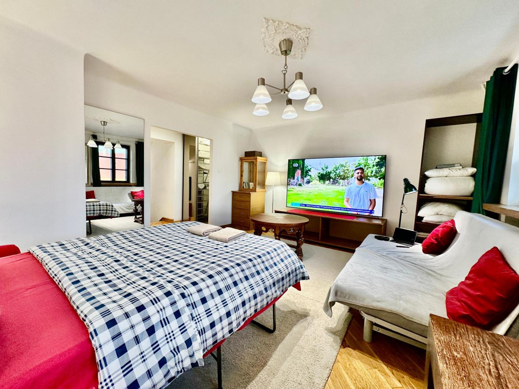 Old Town Best View Wifi 300 Mb/S Huge Screen Netflix Appletv Amazontv Warszawa Exteriör bild