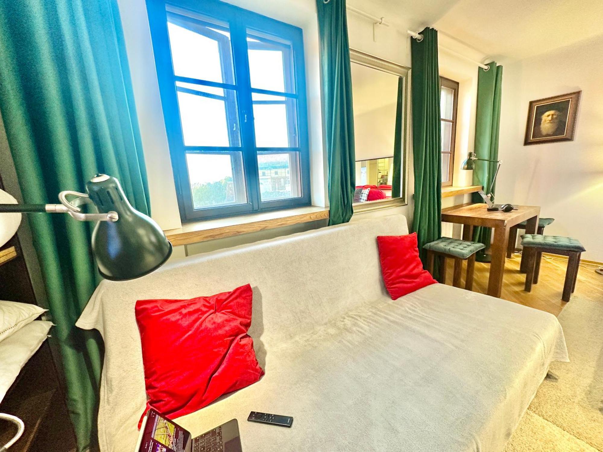 Old Town Best View Wifi 300 Mb/S Huge Screen Netflix Appletv Amazontv Warszawa Exteriör bild