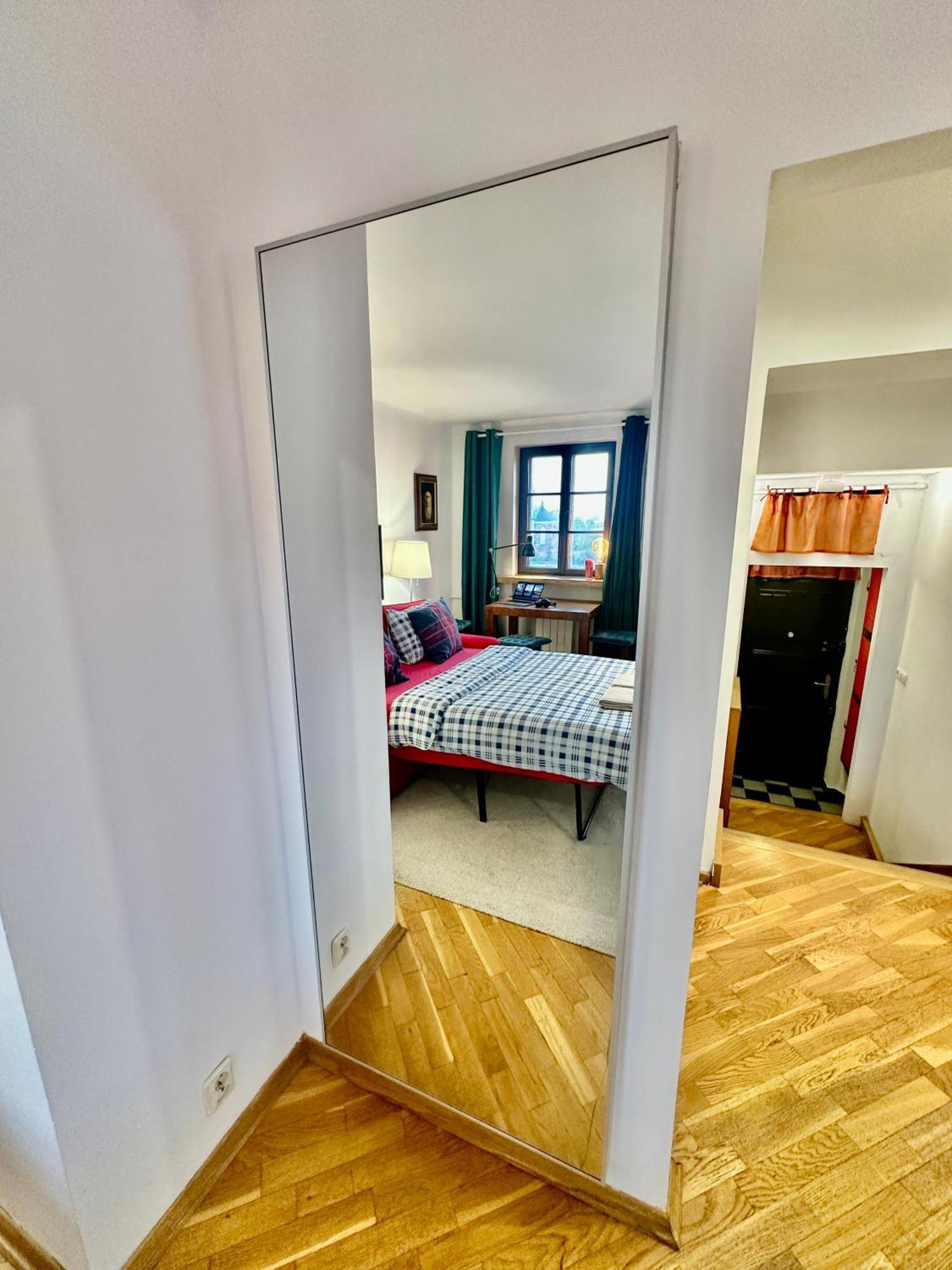 Old Town Best View Wifi 300 Mb/S Huge Screen Netflix Appletv Amazontv Warszawa Exteriör bild